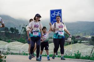 BIB: 8175, 8115, 310
                            <button type="button" onclick="openModal(18898069)" class="btn btn-primary btn-sm float-right btn-popup" data-toggle="modal" data-target=".modal-high-quality">
                        <i class="fas fa-shopping-cart"></i> Add to Cart
                    </button>
                                            <button type="button" onclick="isThisMe(18898069, true)" class="btn btn-success btn-sm float-right btn-popup btn-isme hidden" data-toggle="tooltip" data-placement="bottom" title="นี่คือรูปของคุณใช่ไหม คลิกที่นี่เพื่อเอาเข้าอัลบั้ม">
                        <i class="fas fa-plus"></i> Add to album
                    </button>
                    <button type="button" onclick="isThisMe(18898069, false)" class="btn btn-warning btn-sm float-right btn-popup btn-isnotme hidden">
                        <i class="fas fa-ban"></i> Remove from album
                    </button>